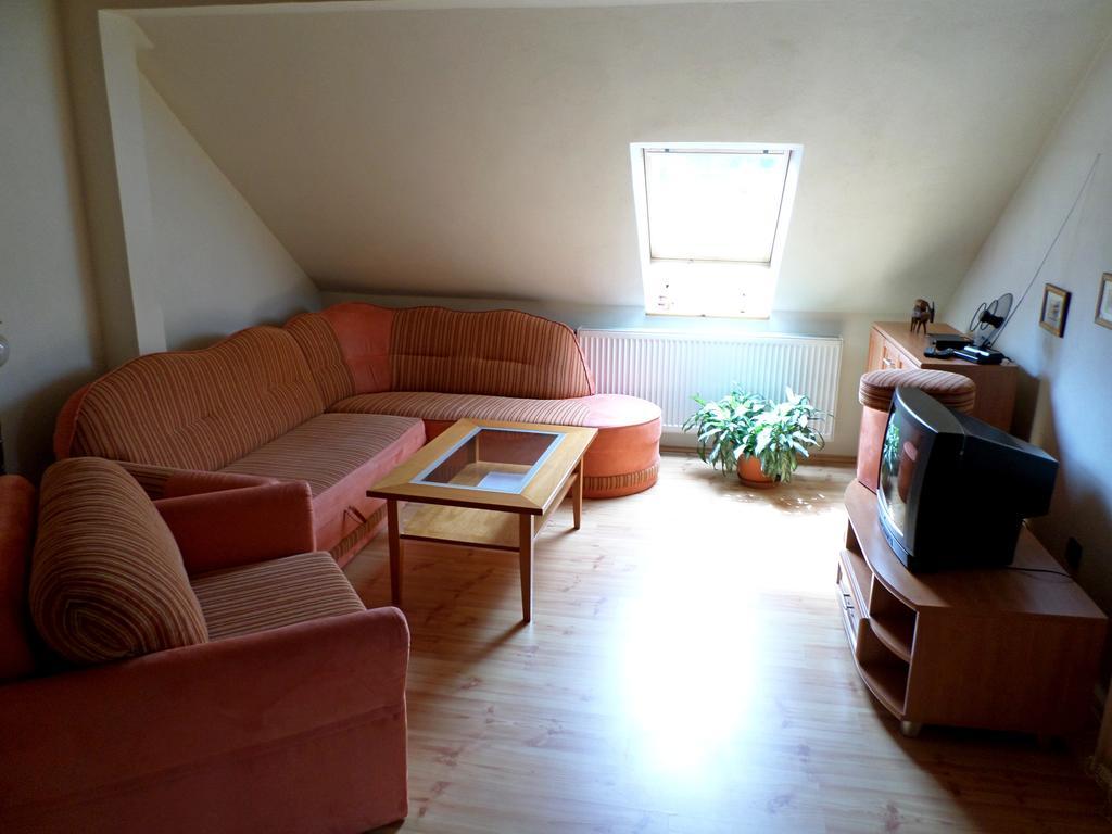 Apartmány Anna Bešeňová Szoba fotó