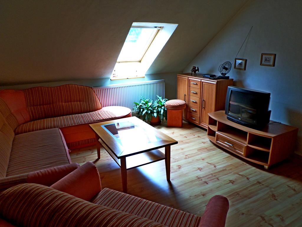 Apartmány Anna Bešeňová Szoba fotó
