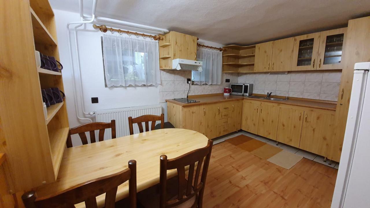 Apartmány Anna Bešeňová Kültér fotó